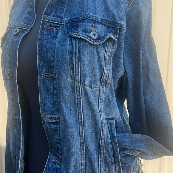 Forever 21 Men's Classic Blue Denim Jacket - Picture 3 of 5